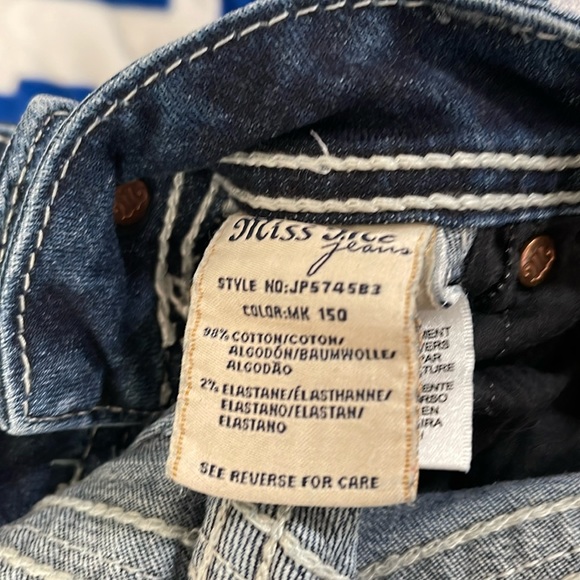 ☀️Sale☀️ Miss Me denim boot cut jeans embroidered and embellished size 29 waist - Picture 10 of 11